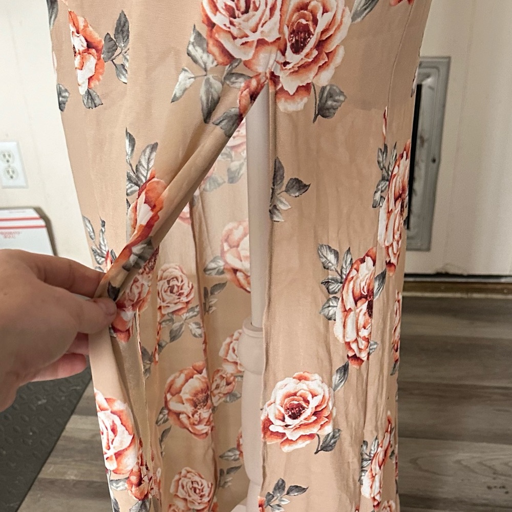 Forever 21 Floral Nude Maxi Neutral Slit Dress Long Cut Out Ruffle Off Shoulder - Picture 3 of 9